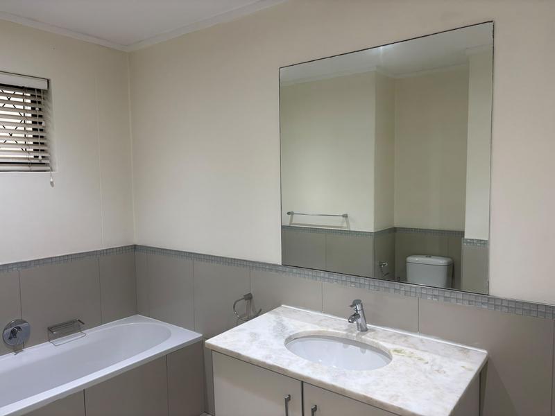 2 Bedroom Property for Sale in Humewood Eastern Cape